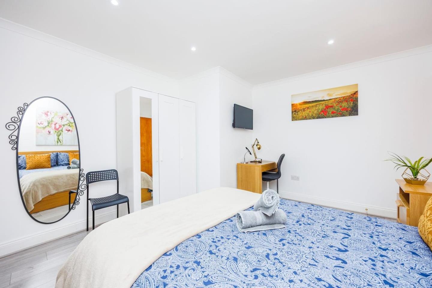 3 Bed 3 Bathroom Flat In Kensington A Apartment London