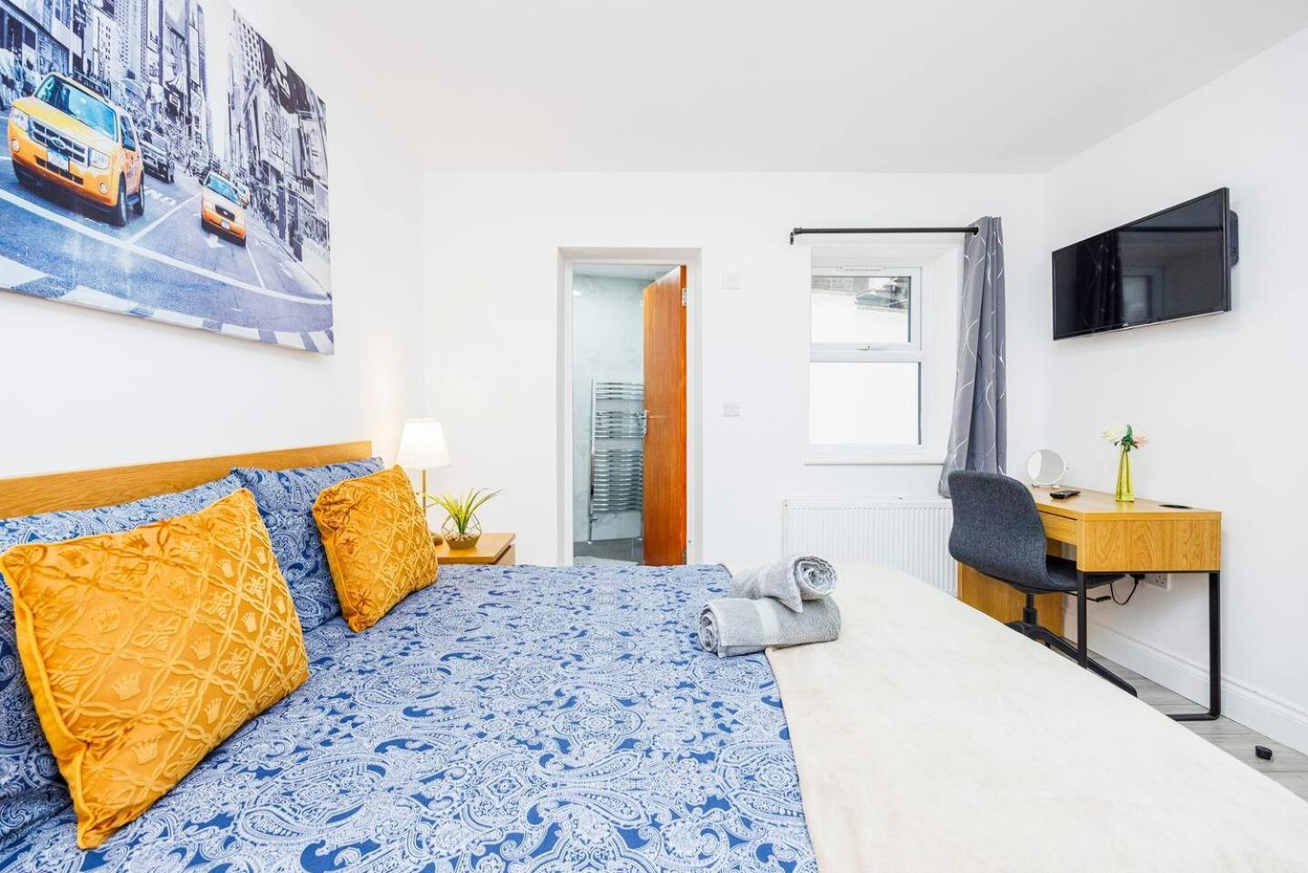 3 Bed 3 Bathroom Flat In Kensington A London