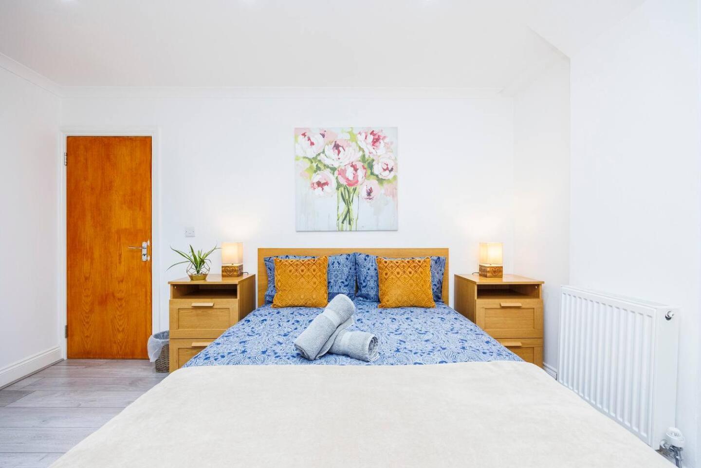 3 Bed 3 Bathroom Flat In Kensington A