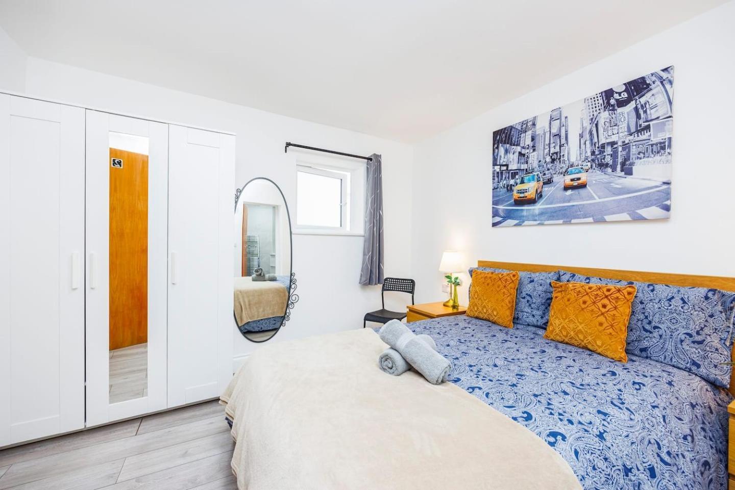 3 Bed 3 Bathroom Flat In Kensington A Apartment London