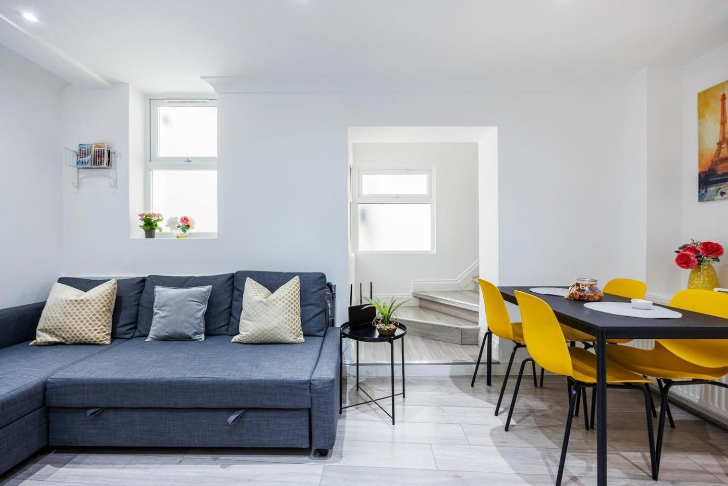 3 Bed 3 Bathroom Flat In Kensington A Apartment London